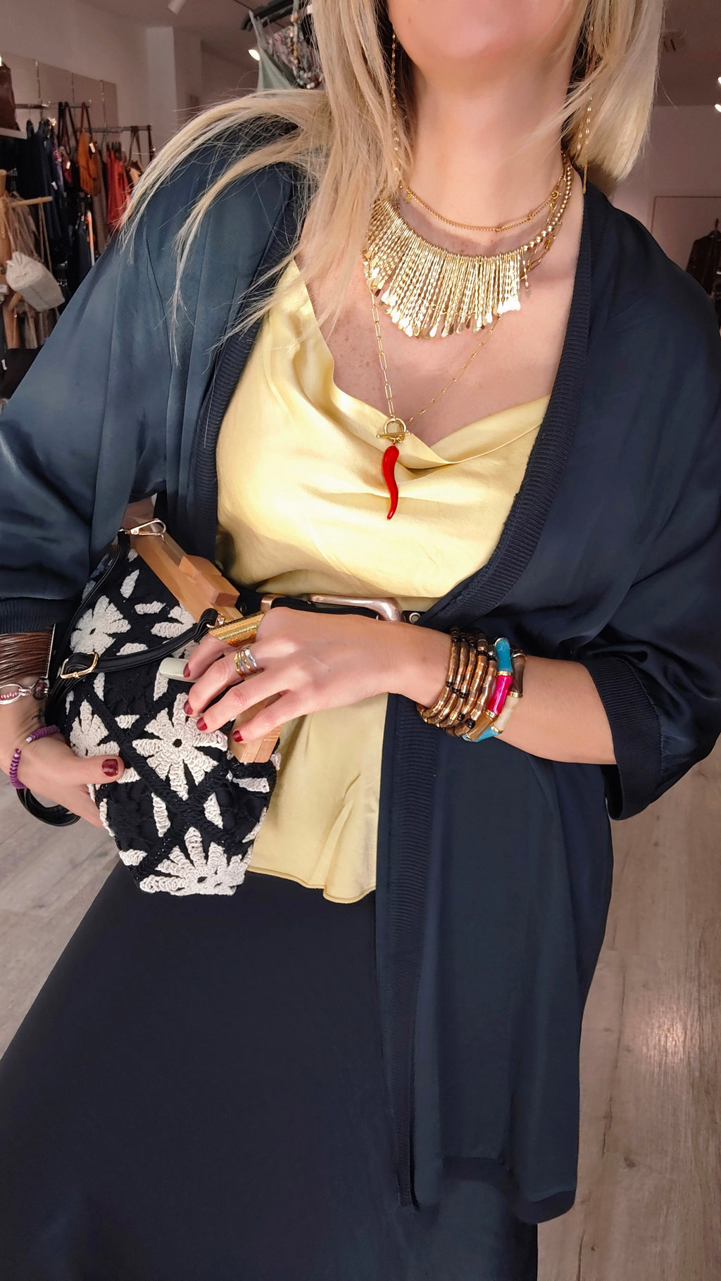 KIMONO SATÉN NEGRO