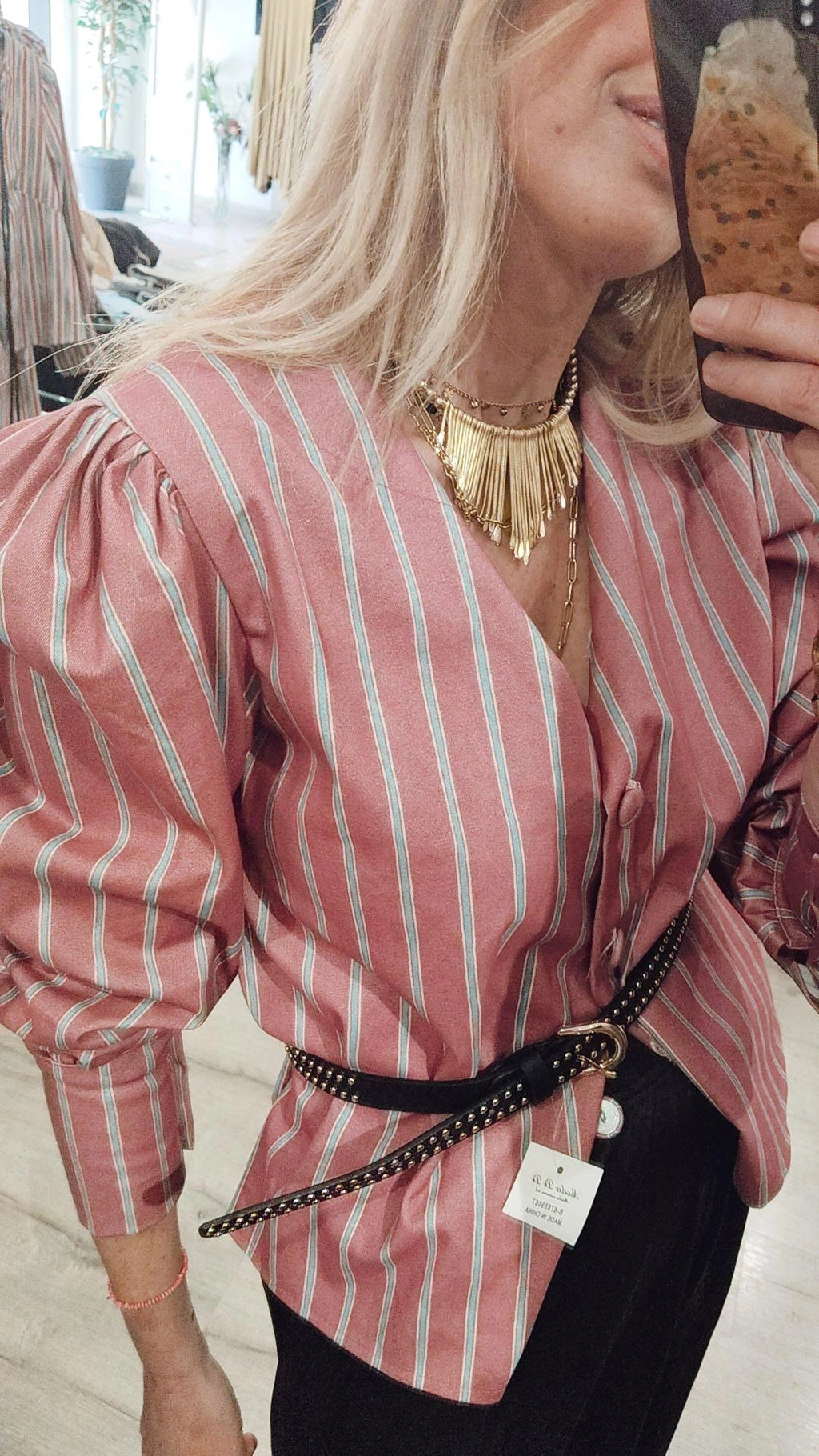 Choker Dorado de Flecos Metálicos