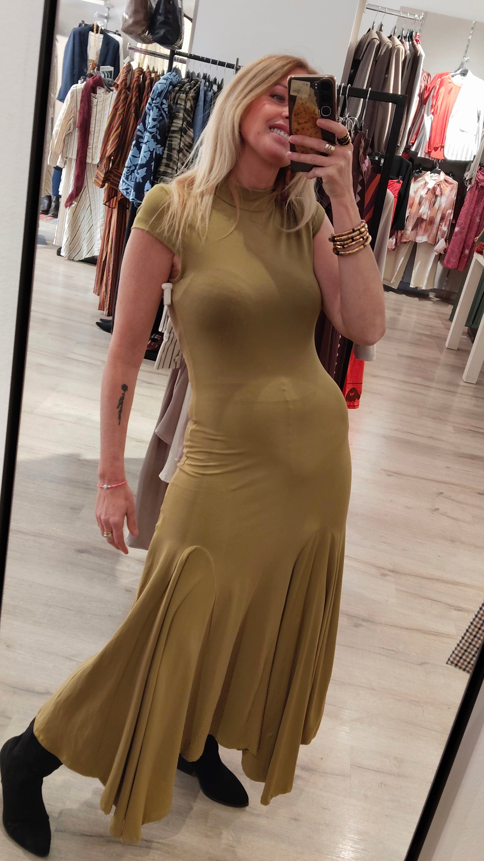 VESTIDO ASIMÉTRICO