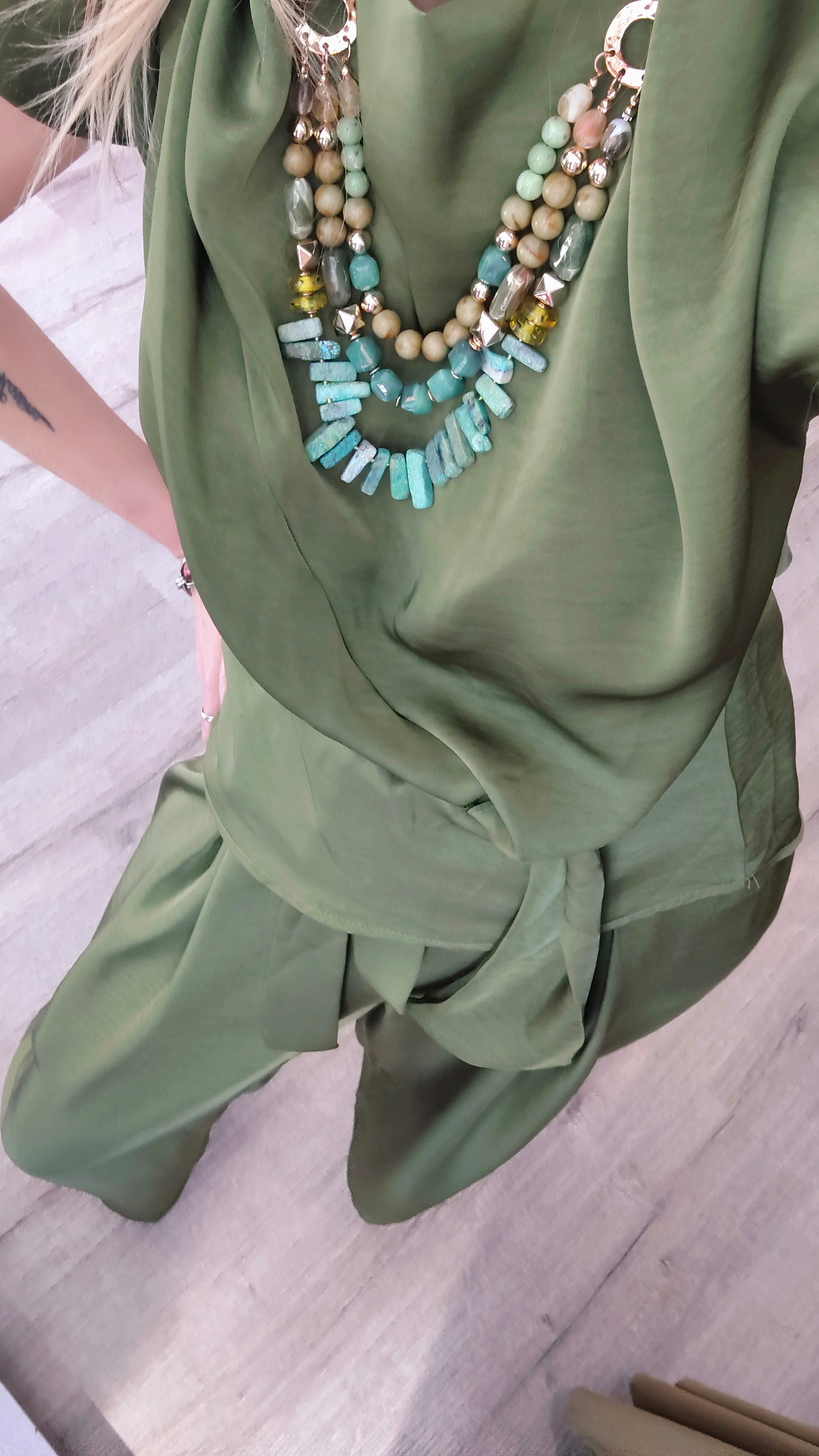 TOP SATEN NEGRO