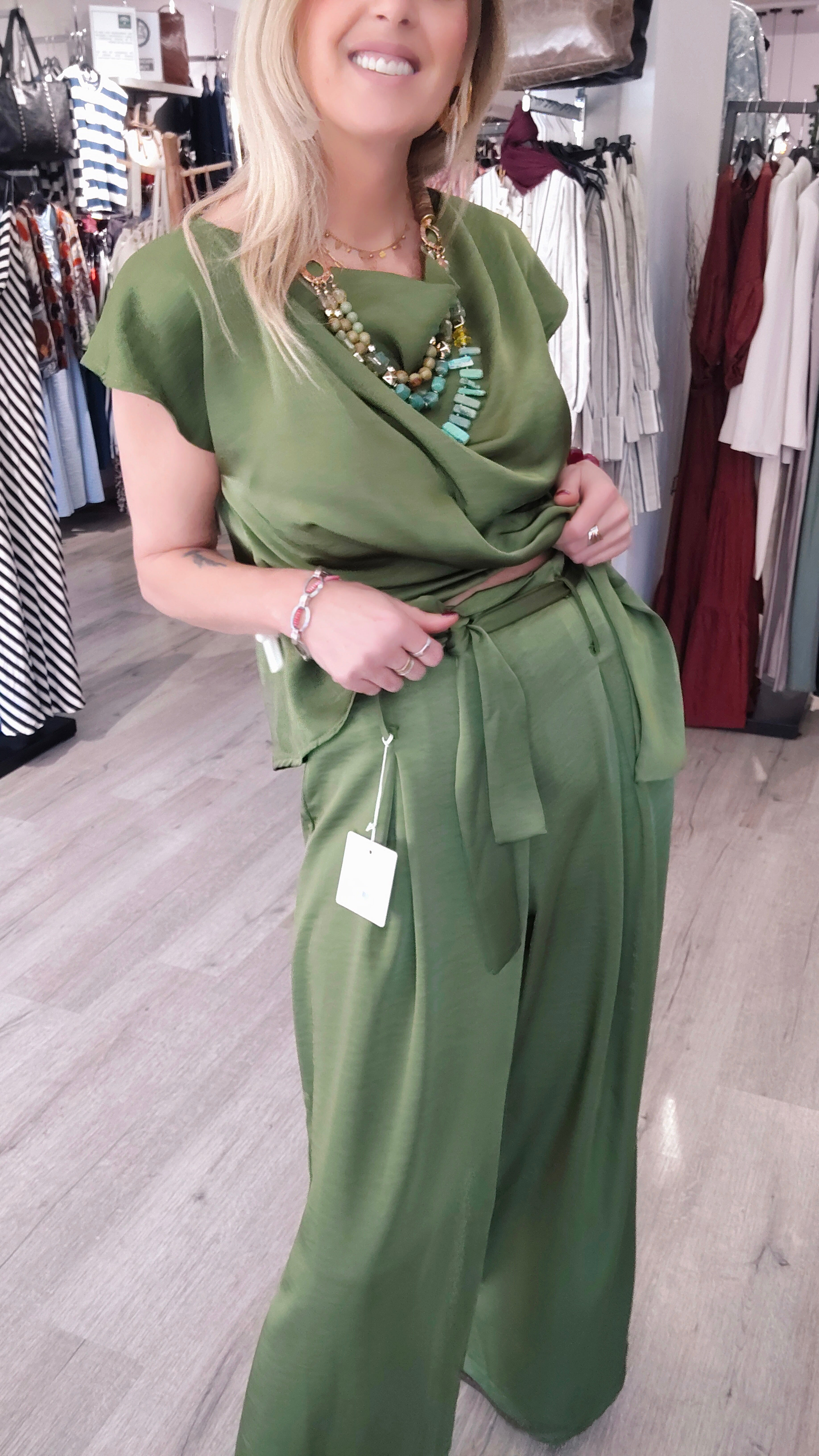 PANTALON SATÉN OLIVA