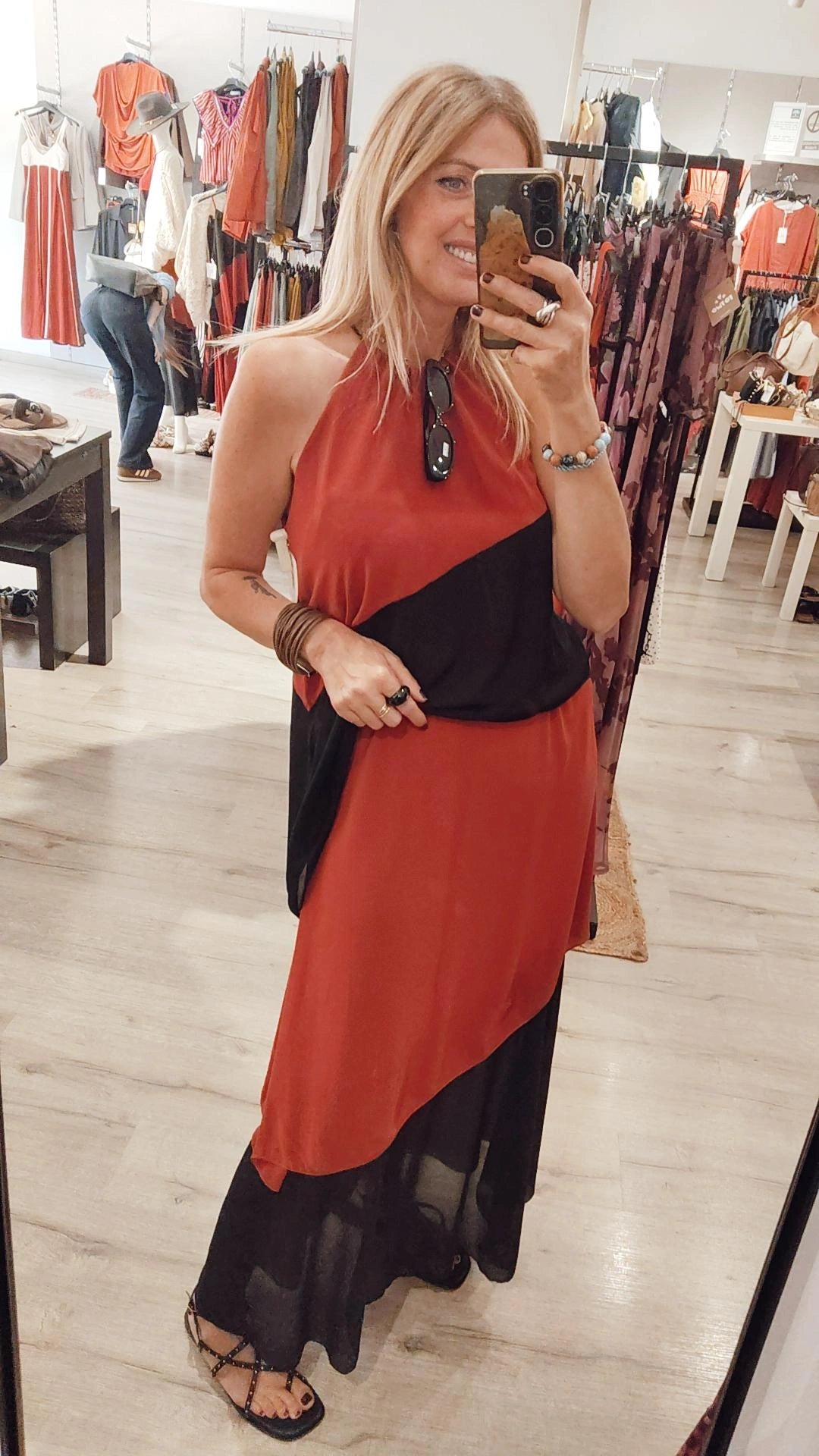 TOTAL LOOK ASIMÉTRICO