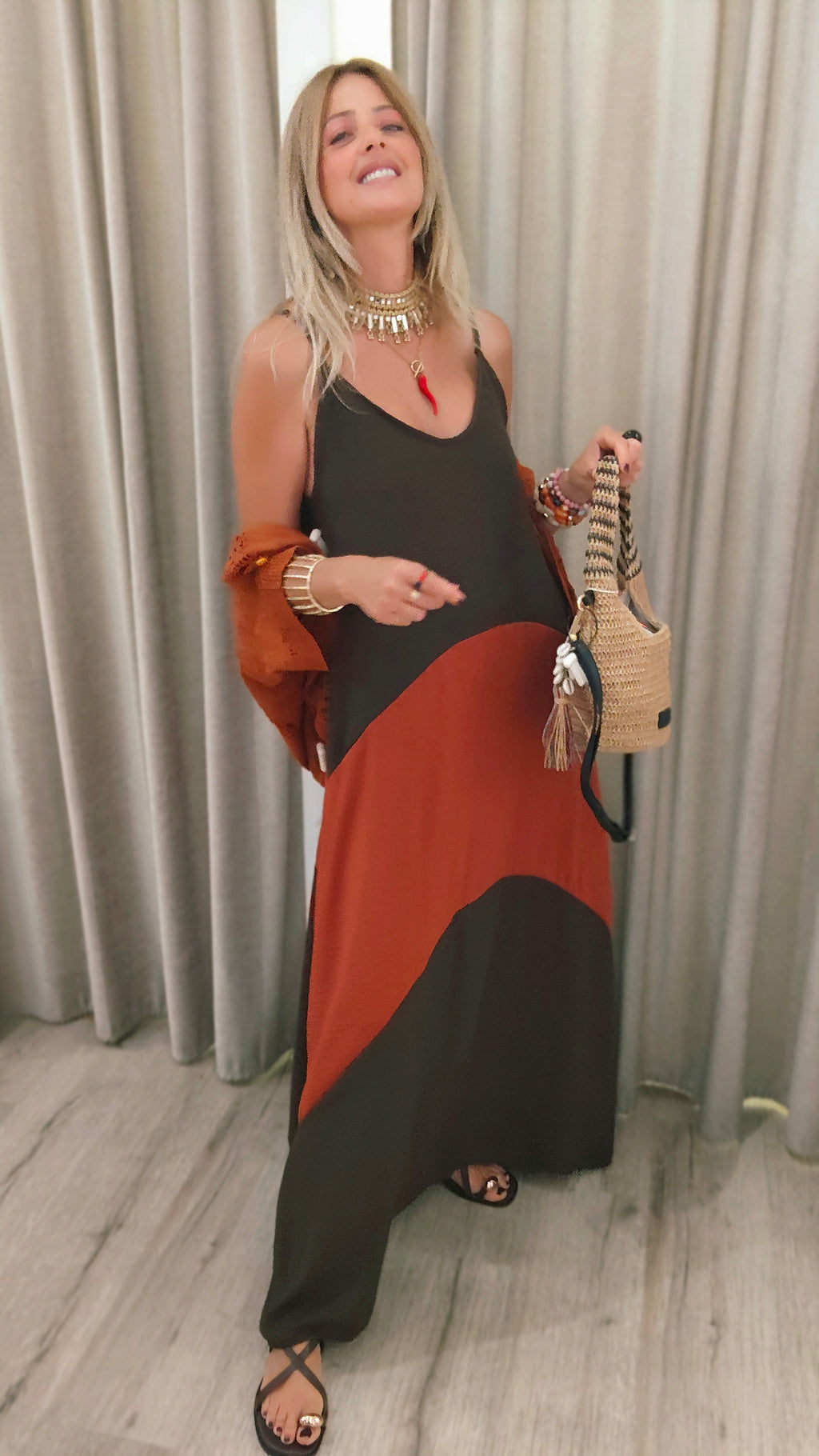 VESTIDO MARRÓN/TEJA ASIMETRICO