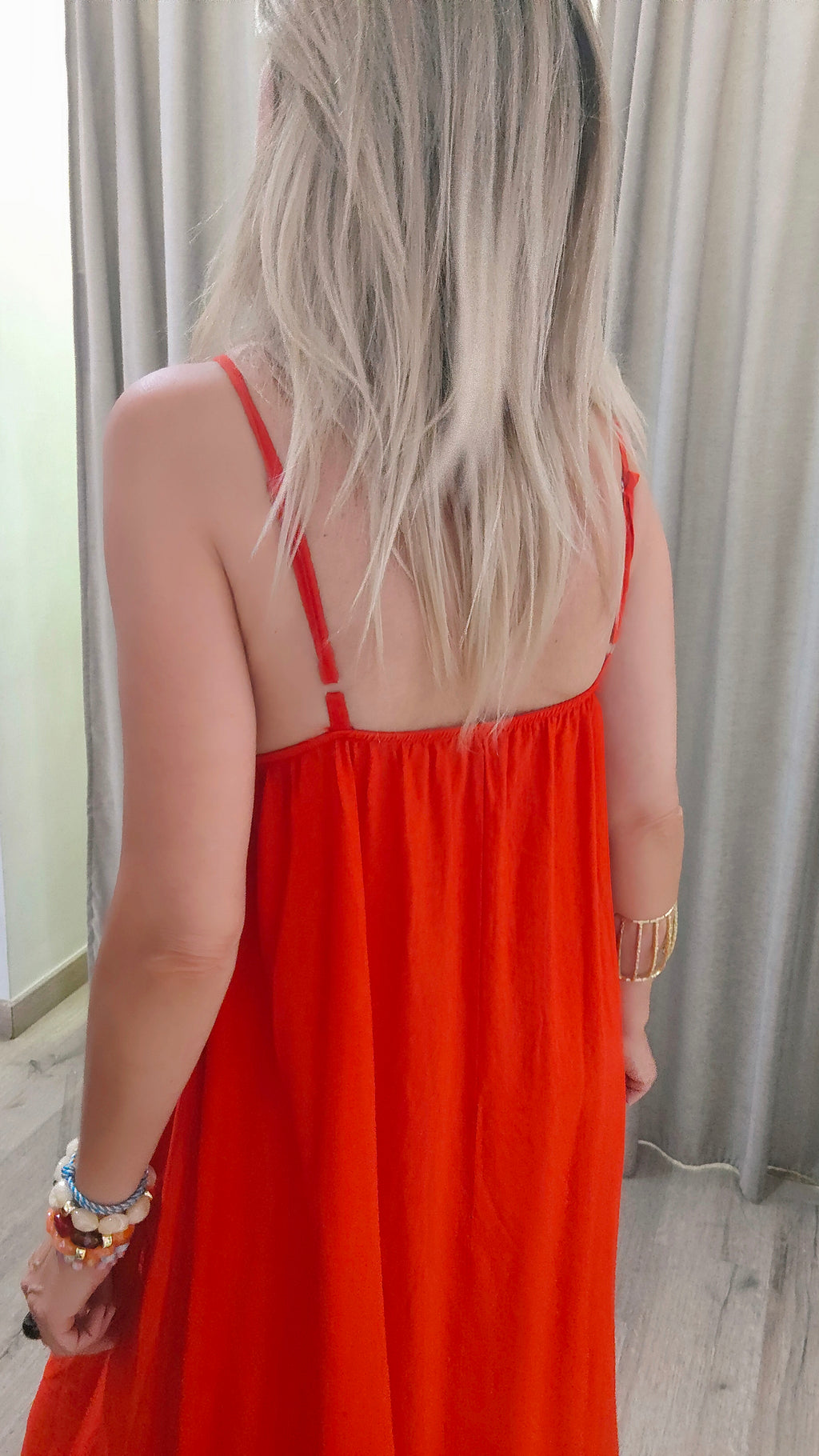 VESTIDO TACHUELAS ROJO