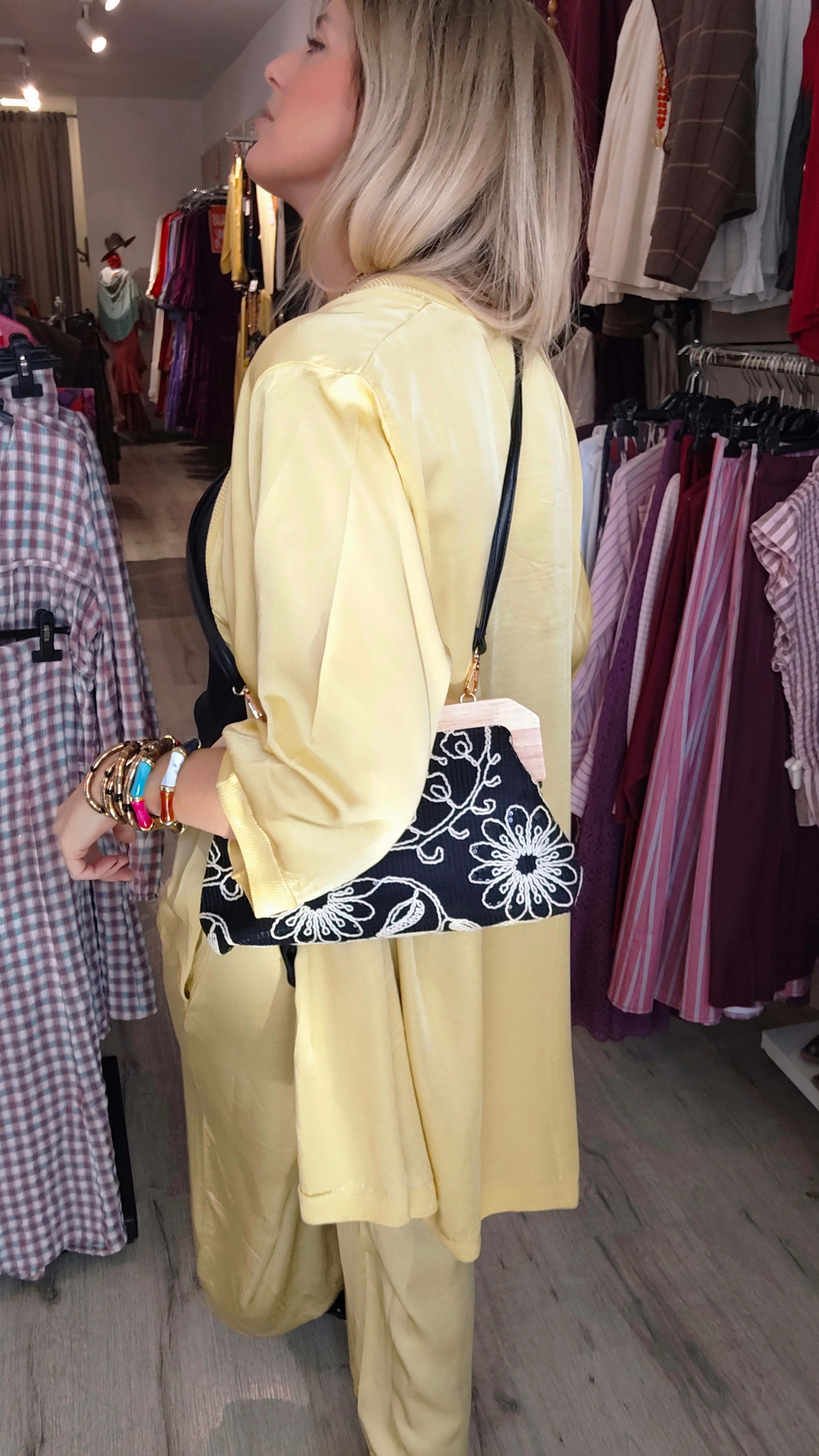 KIMONO SATÉN AMARILLO