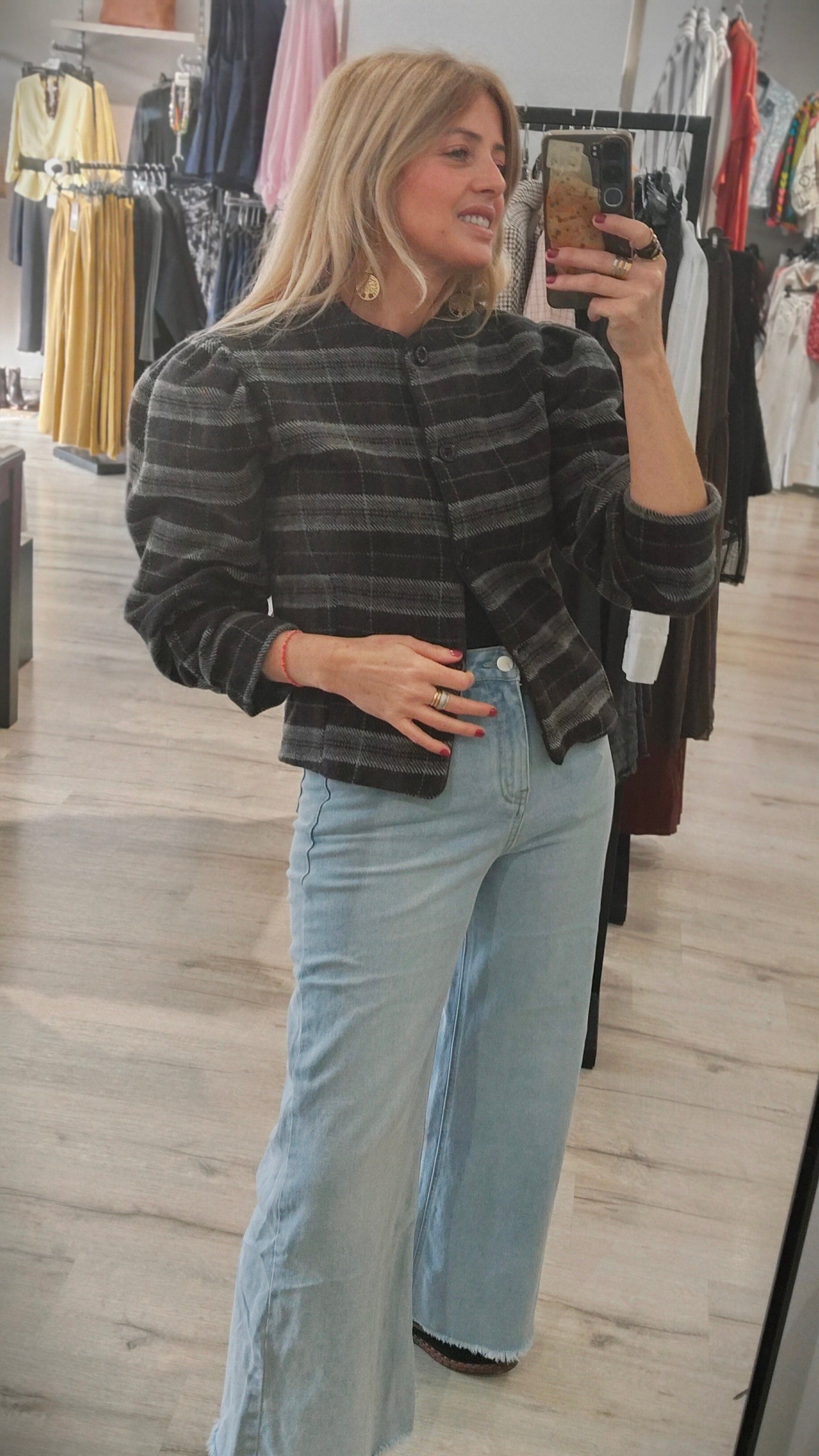 PANTALÓN VAQUERO DESFLECADO